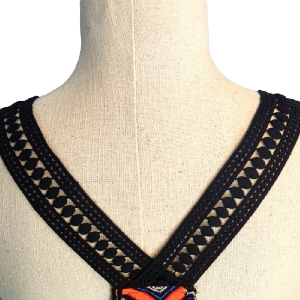 JUNIORS Ambiance Tribal macrame neck line tank top size Medium - Picture 7 of 11